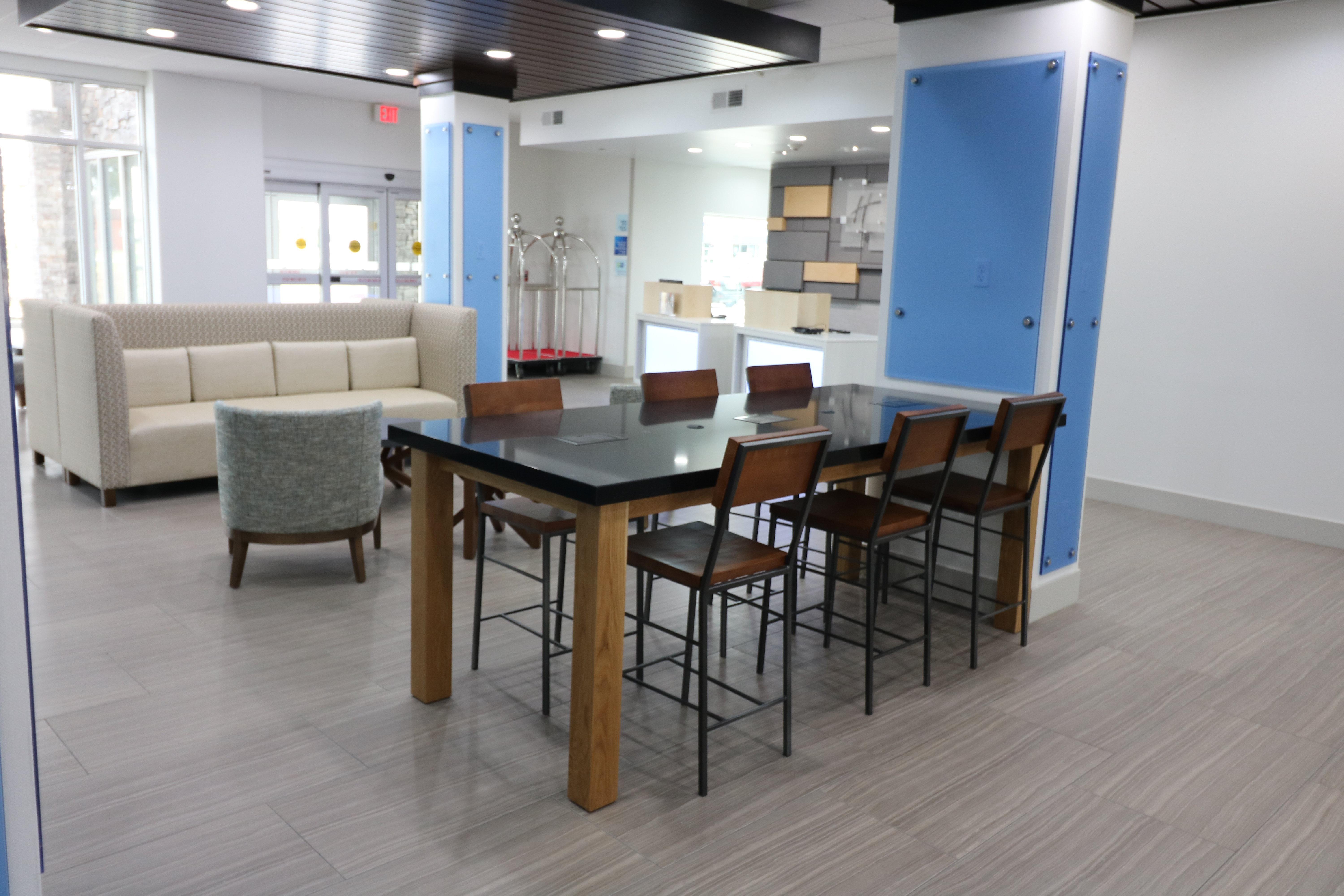 Holiday Inn Express & Suites - Coffeyville By Ihg Екстер'єр фото