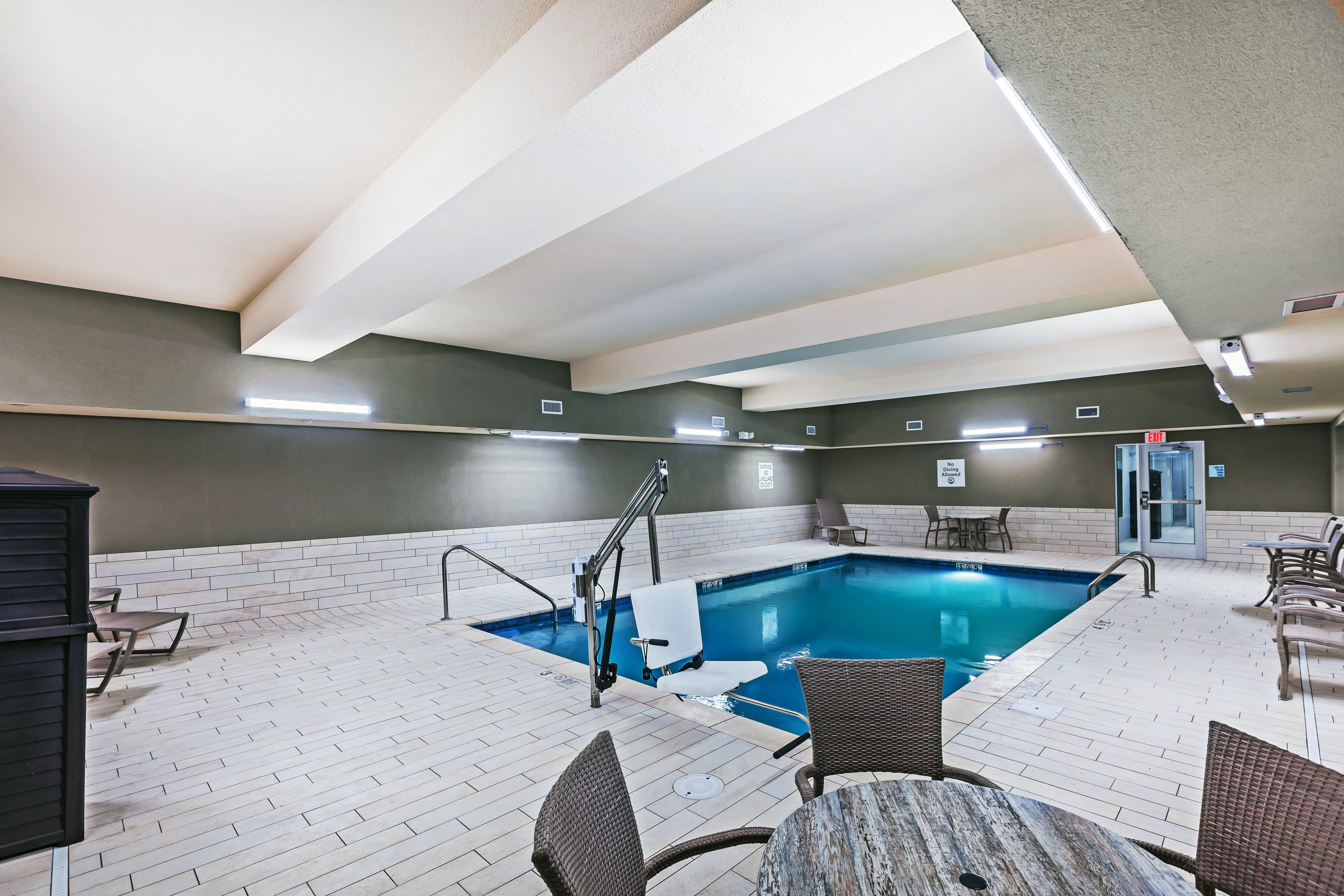 Holiday Inn Express & Suites - Coffeyville By Ihg Екстер'єр фото