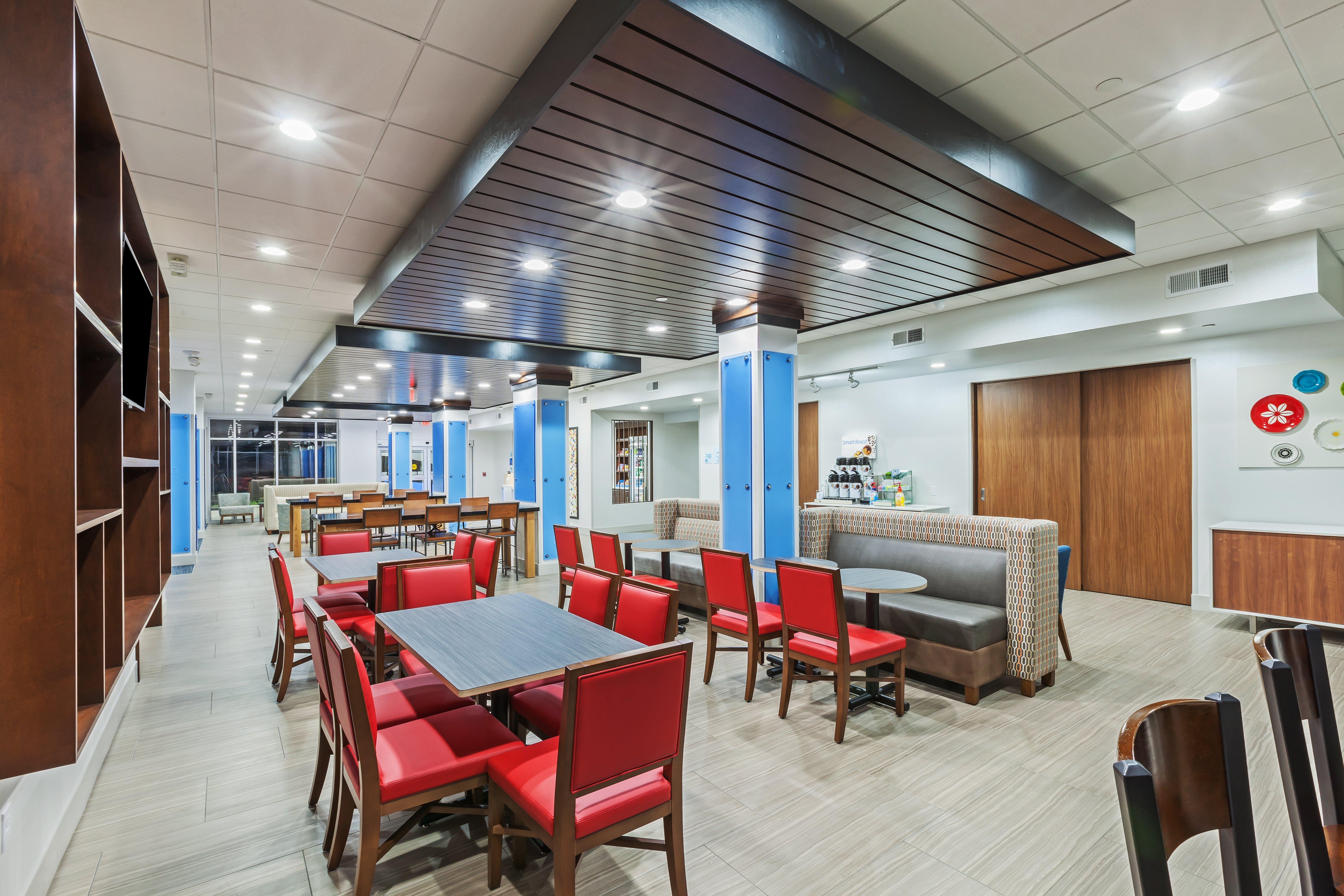 Holiday Inn Express & Suites - Coffeyville By Ihg Екстер'єр фото