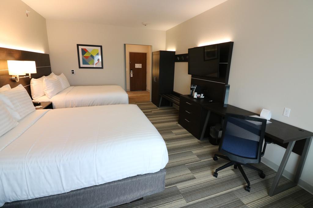 Holiday Inn Express & Suites - Coffeyville By Ihg Екстер'єр фото